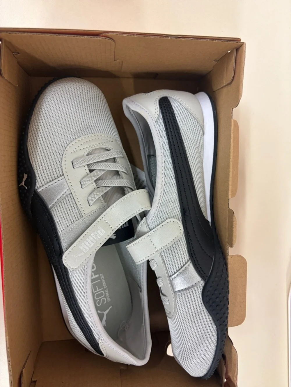 Puma Gray and Black Women's Mesh Sneakers - Picture 2 of 4